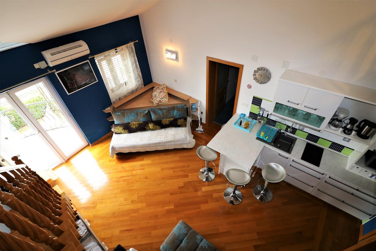 Malinska Center Apartment Exteriör bild