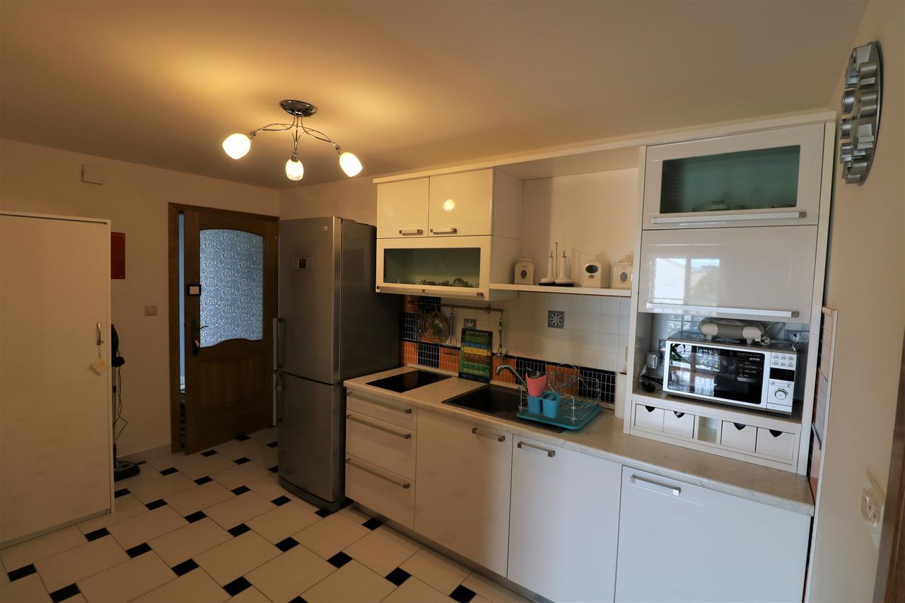 Malinska Center Apartment Exteriör bild